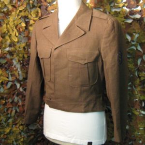Giubbino Ike Vintage U.S.A. Lana Pettinata 100% Marrone Chiaro interno fodera verde Giubbino manica lunga Collo a giacca aperto.