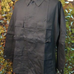 Camicia Nera Tru Spec BDU Tessuto: 40% Cotone 60% Polyestere Collo a camicia Tasche due altezza petto sovrapposte con pattina chiusa da bottoni